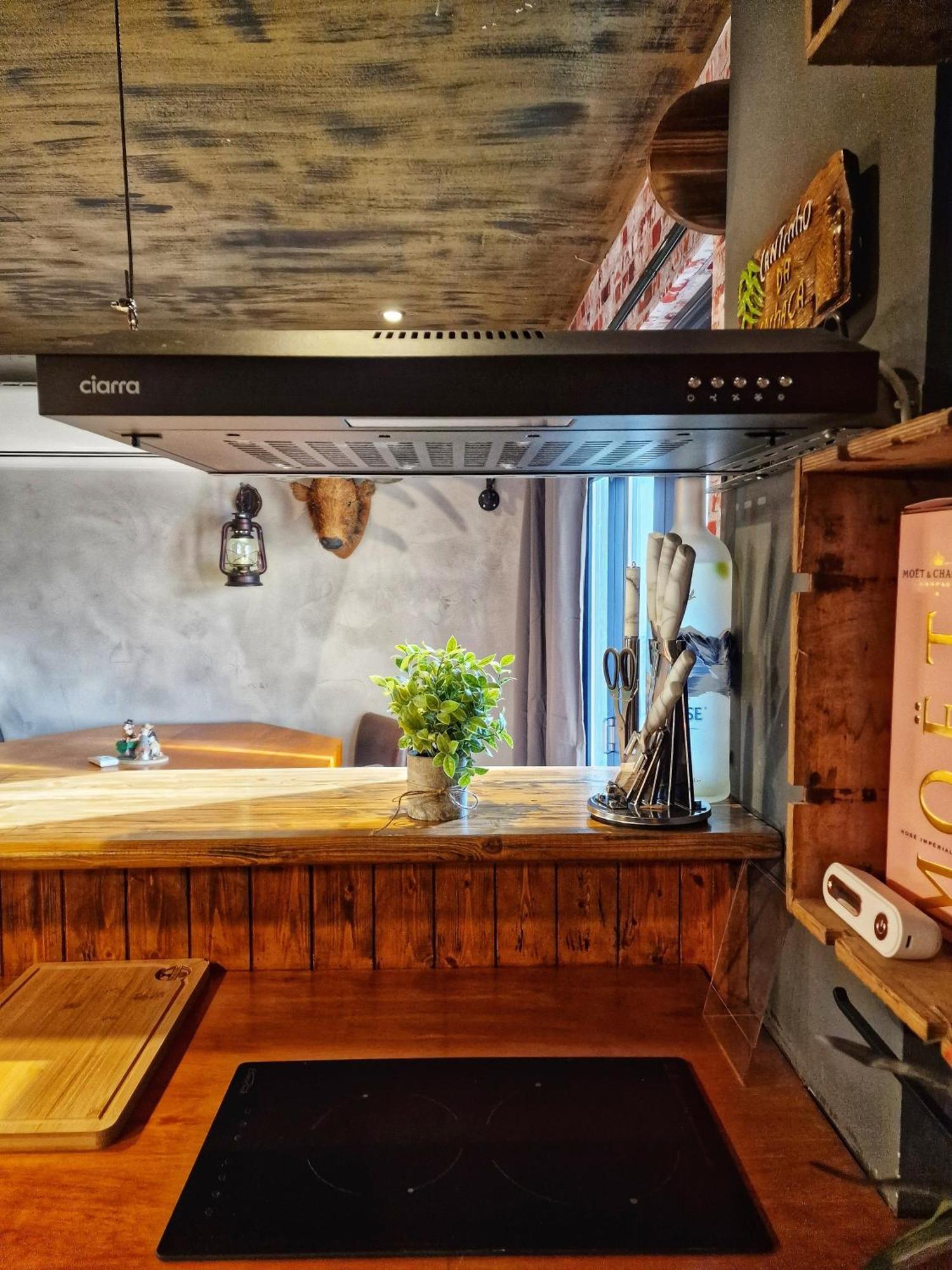 The Pub - Unique & Authentic Experience - Free Parking!, 5 Minutes From Airbus And The Mall Cribbs Bristol Eksteriør billede
